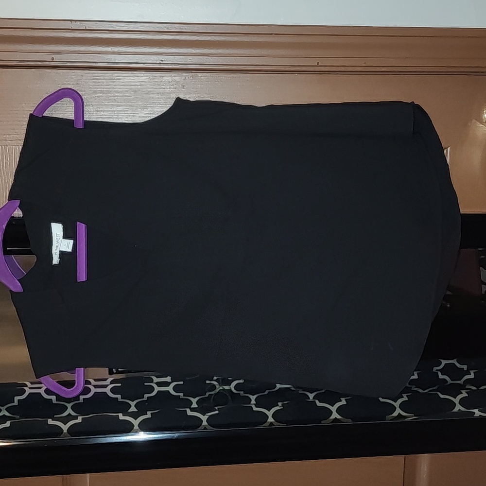 Nine West black sleeveless dress shirt